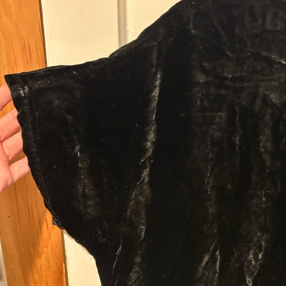 Madewell velvet top. EUC size medium. - Picture 3 of 8